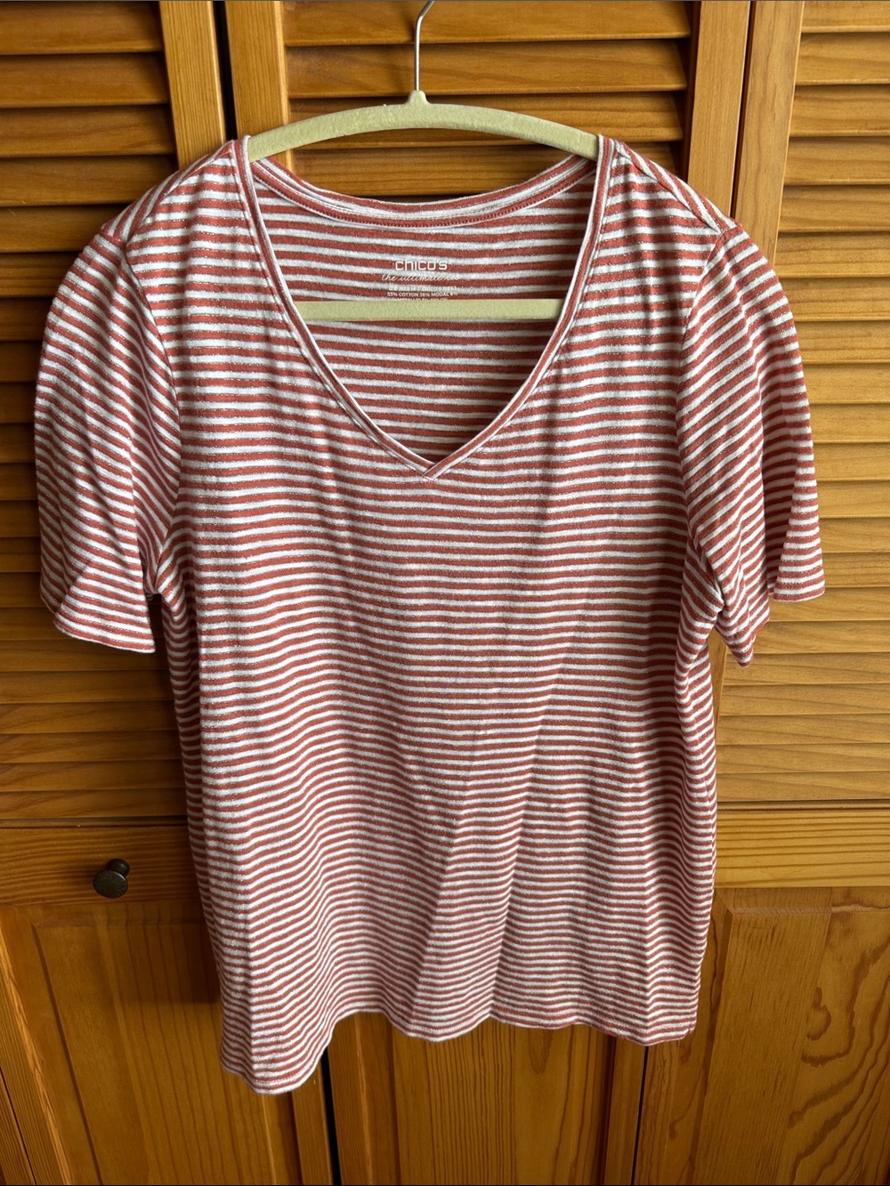 Chicos the Ultimate Tee Women's Stripe V-Neck Tee - Rust/White size M